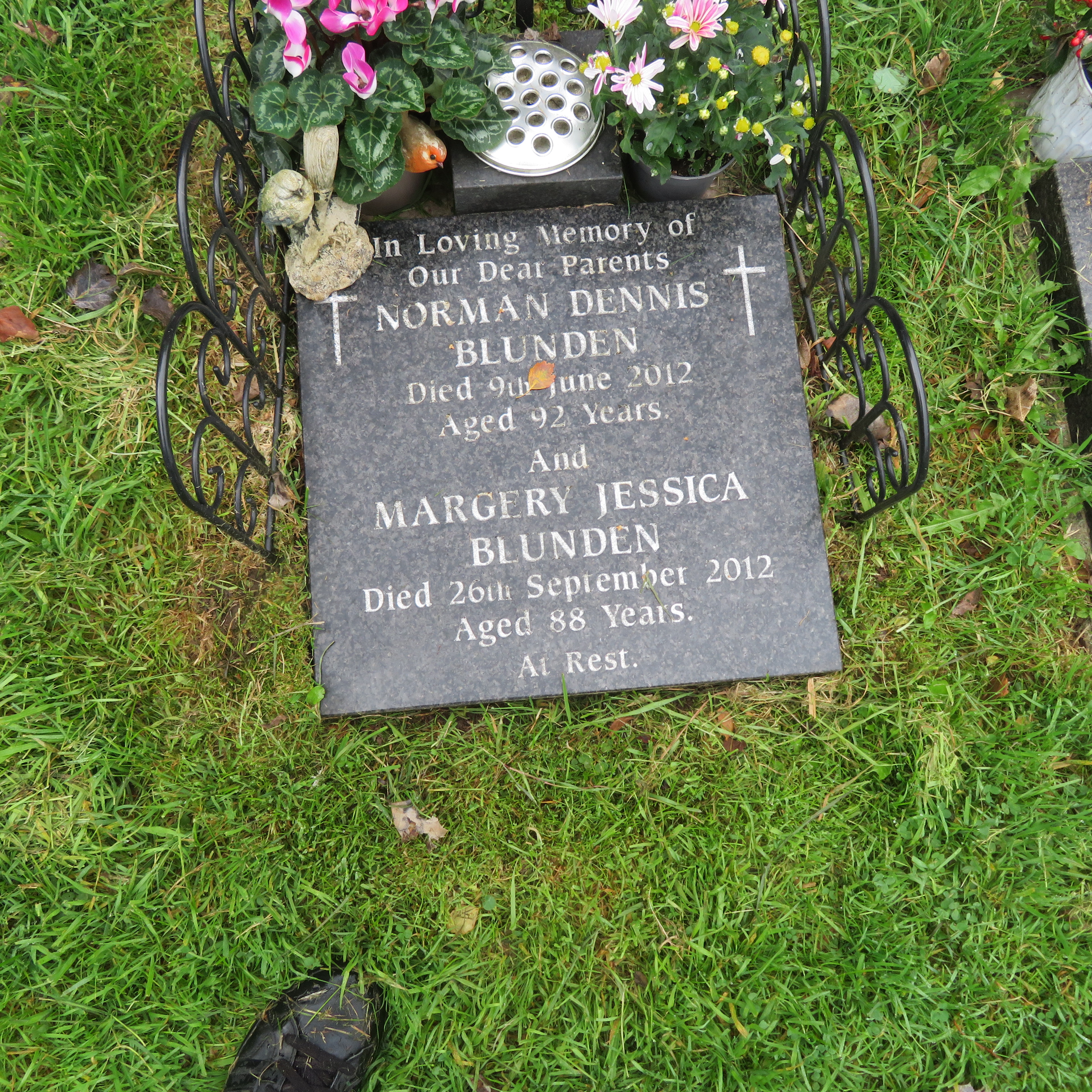 MSN-N.CN.DD23 1 Blunden